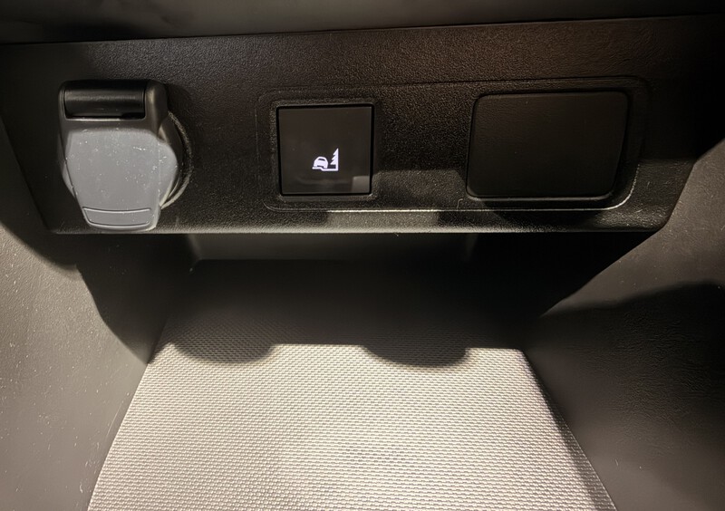 Fahrzeugabbildung Jogger Extreme HYBRID 140 PS Bild 14 von 50