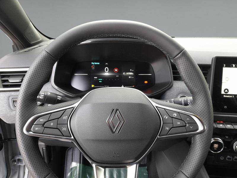 Fahrzeugabbildung Clio Techno TCe 90 Bild 6 von 12