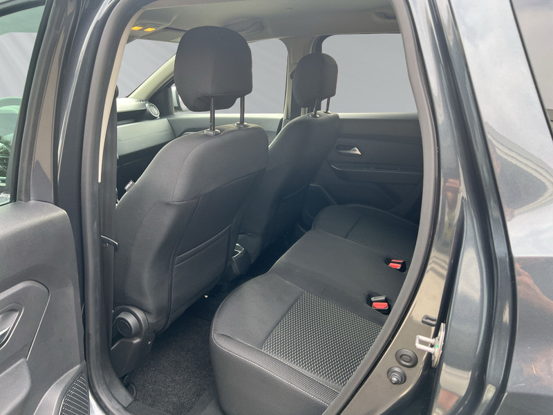 Fahrzeugabbildung Duster II TCe 130 Urban 4WD Bild 8 von 12