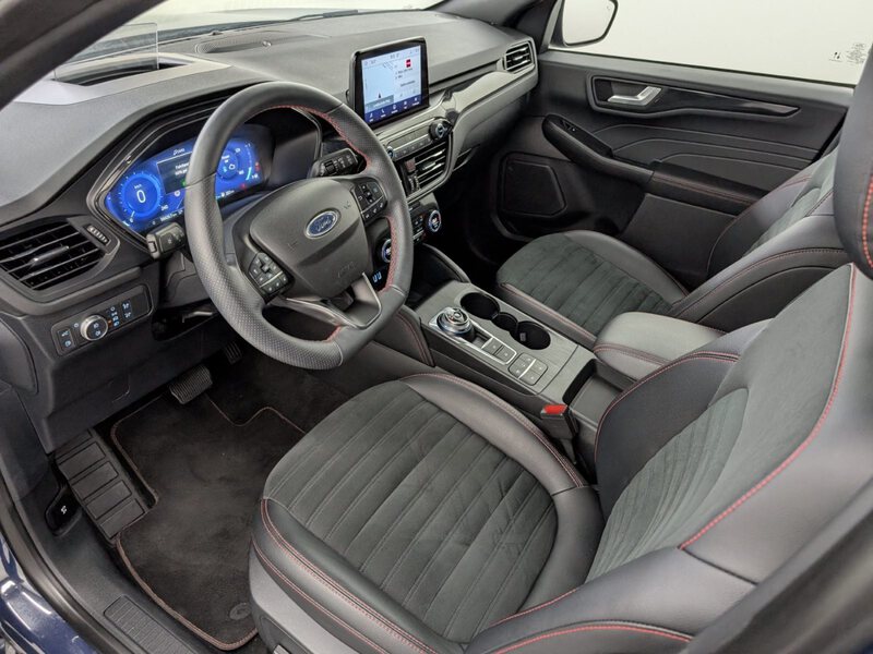 Fahrzeugabbildung Kuga 2.5 PHEV ST-Line X HUD B&O AHK ACC Pano Bild 44 von 45