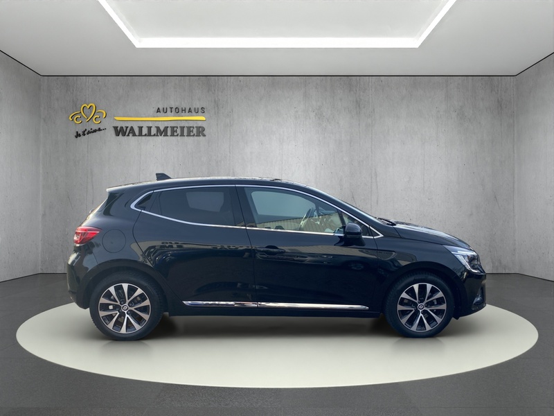 Fahrzeugabbildung Clio Techno 1.3 140 Bild 3 von 14