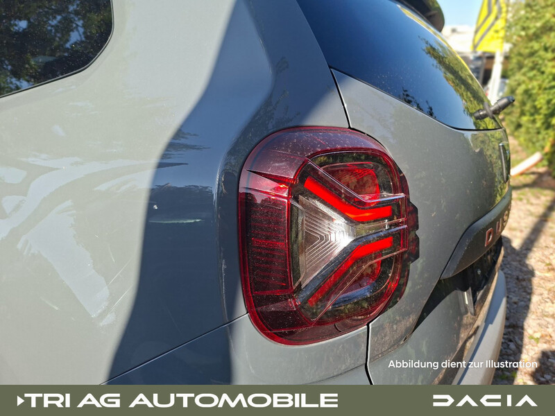 Fahrzeugabbildung Duster TCe 150 EDC 2WD Extreme Bild 6 von 26