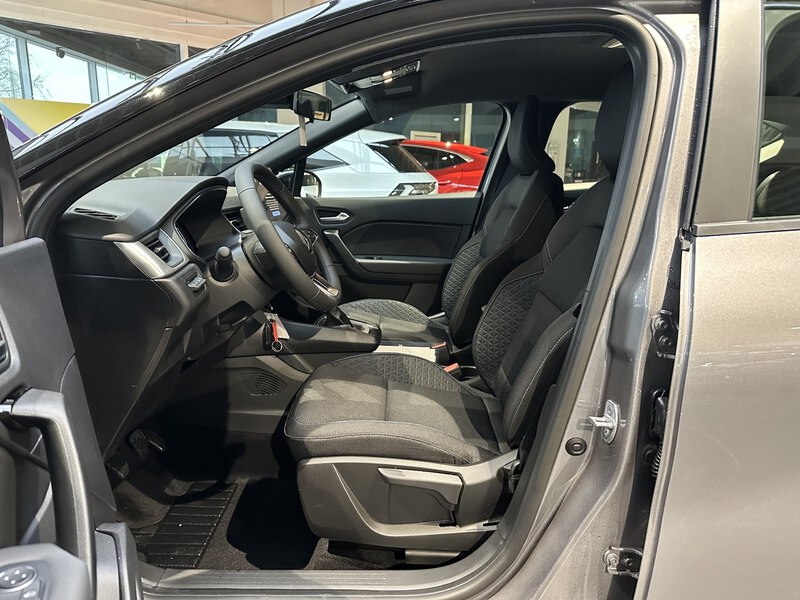 Fahrzeugabbildung Captur Evolution TCe 90 PS Bild 33 von 50