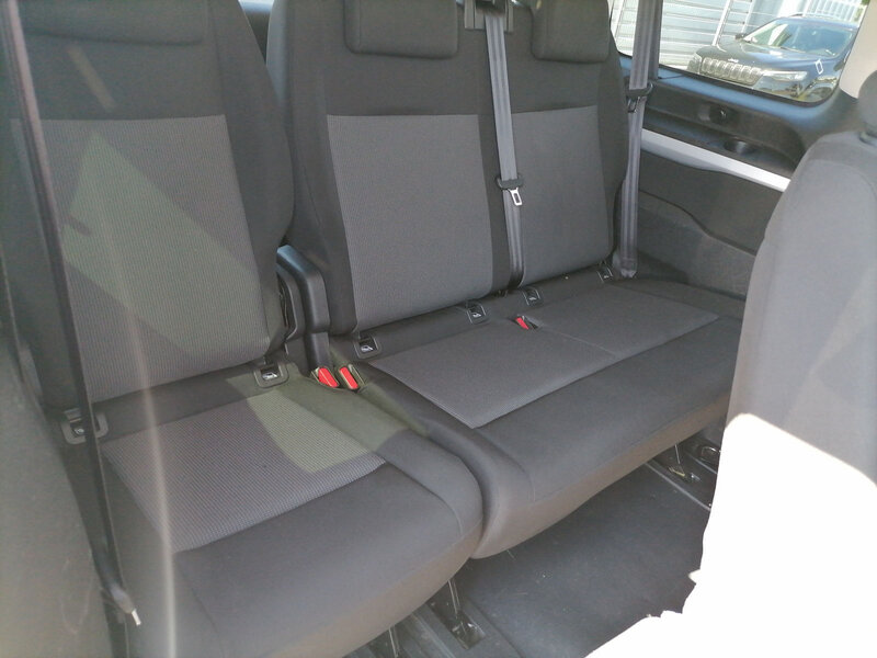 Peugeot Traveller