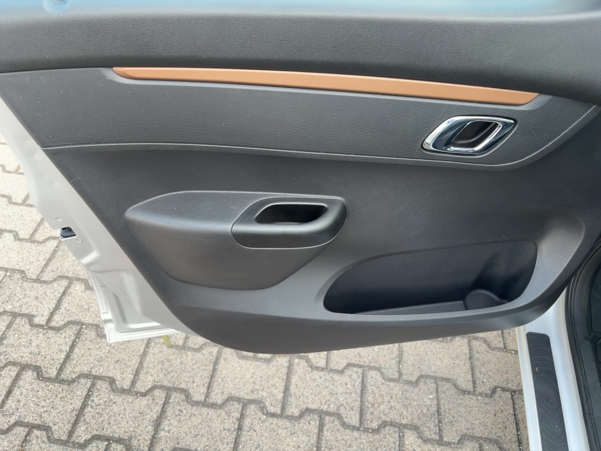 Dacia Spring – Bild 9