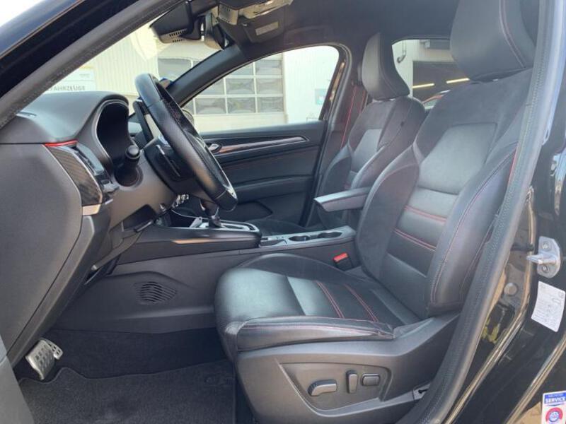 Fahrzeugabbildung Arkana Mild Hybrid 160 EDC R.S. Line FastTrack Bild 9 von 15