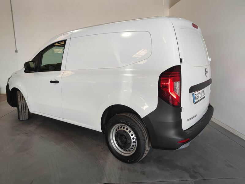 Nissan Touran