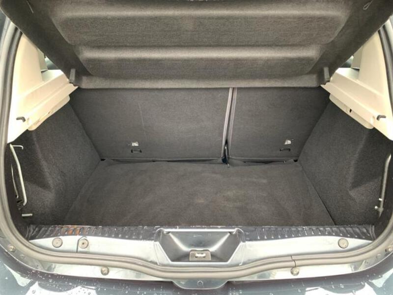 Fahrzeugabbildung Sandero Comfort Bild 12 von 15