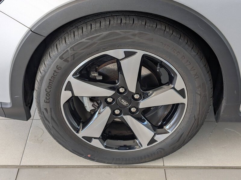 Fahrzeugabbildung Focus Turnier 1.5 EcoBlue Active X AHK B&O ACC Bild 7 von 43