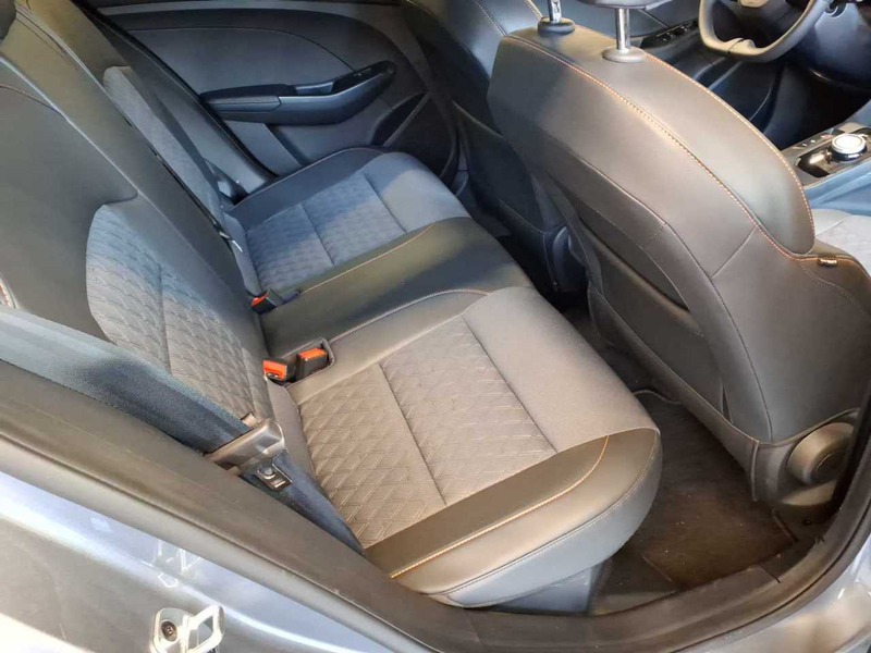 Fahrzeugabbildung MG3 NAVI SHZ PDC KLIMA BT Bild 5 von 8