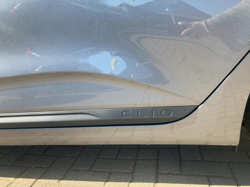 Fahrzeugabbildung Clio Evolution TCe 90 Bild 20 von 20