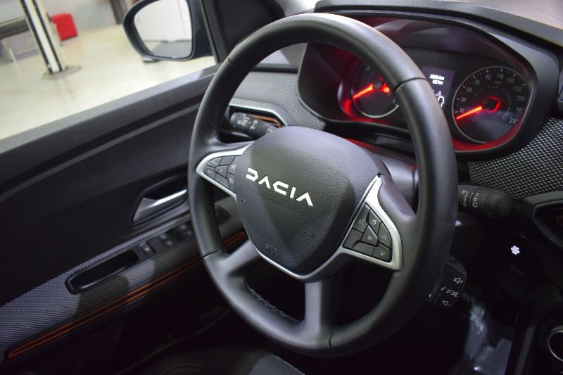DACIA Sandero 2023 — imagine 18