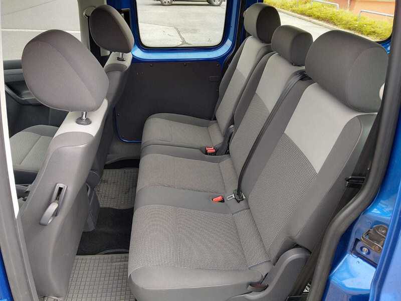 Fahrzeugabbildung Caddy 2.0 TDI 4Motion Bild 6 von 10