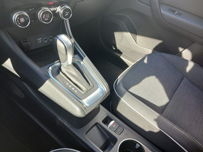 Fahrzeugabbildung Captur Intens TCe 130 EDC Start&Stop *AUTOMATIK* Bild 26 von 29