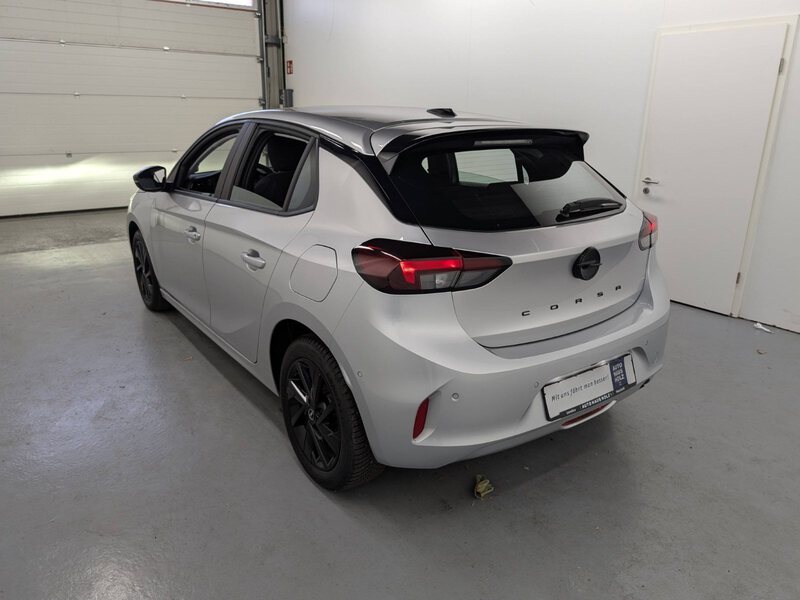 Fahrzeugabbildung Corsa 1.2 Turbo GS Automatik Kamera Klima Bild 2 von 32