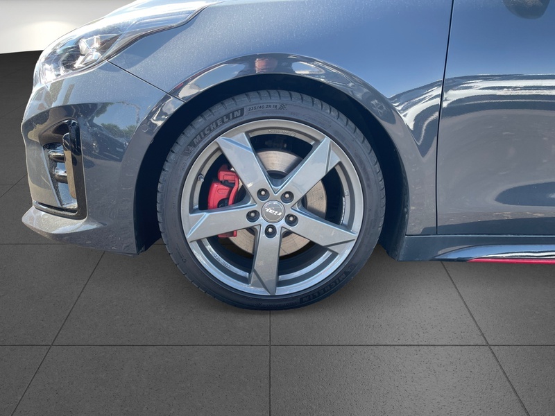 Kia ProCeed