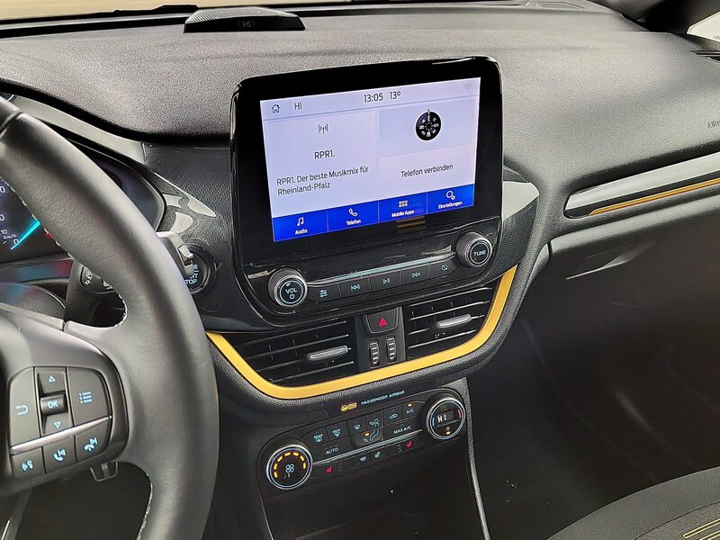 Fahrzeugabbildung Fiesta orline CarPlay ACC Bild 16 von 35