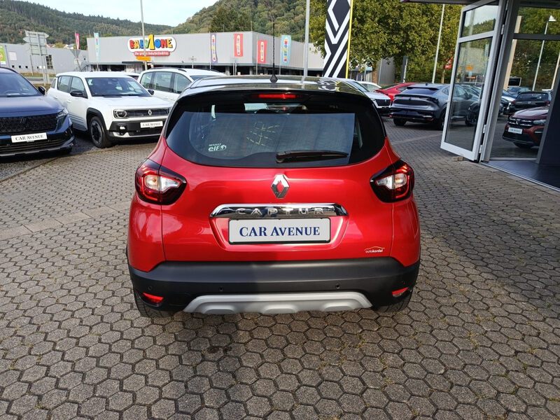 Fahrzeugabbildung Captur Intens TCe 150 EDC GPF Bild 6 von 11