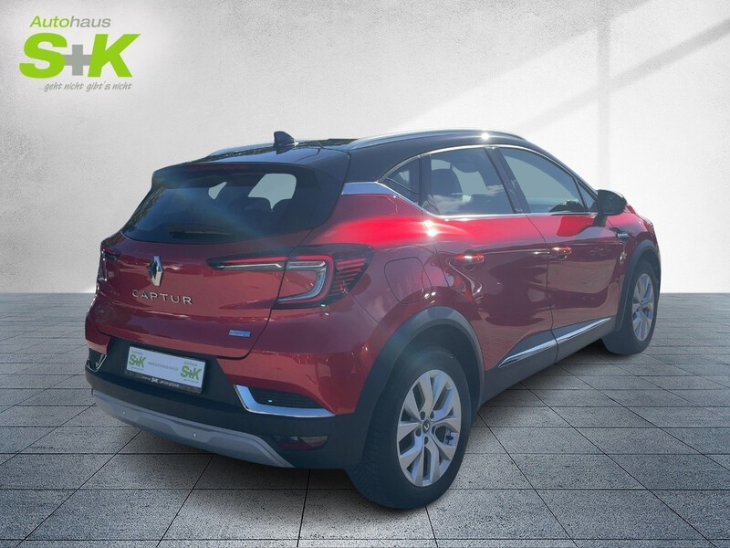 Fahrzeugabbildung Captur INTENS E-TECH PLUG-IN 160 +CARPLAY+GJR+KAM+SHZ+ Bild 4 von 15