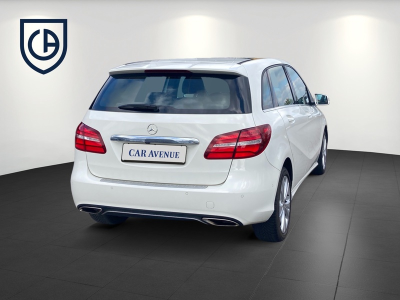 Mercedes-Benz B 200