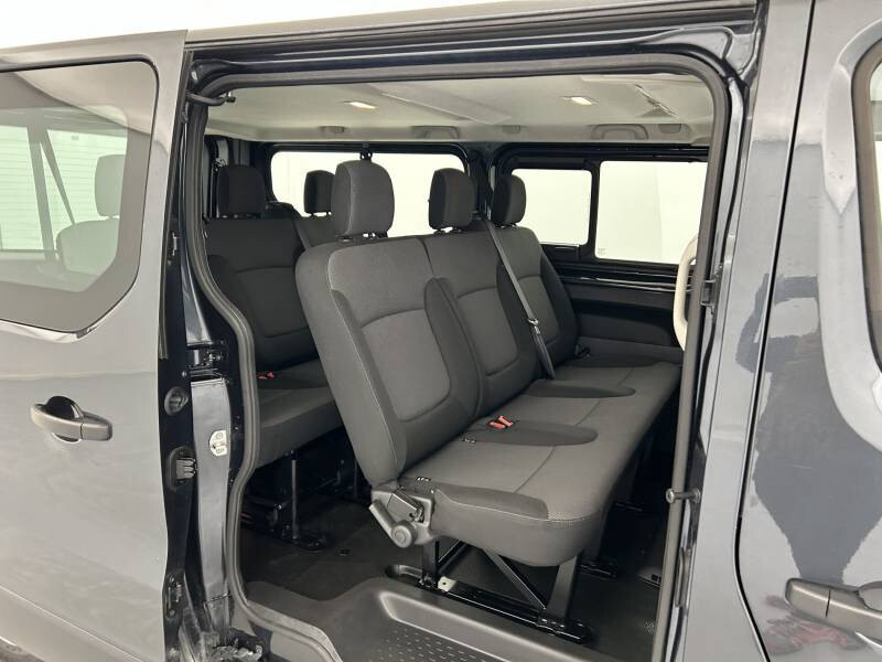 Renault Trafic Combi