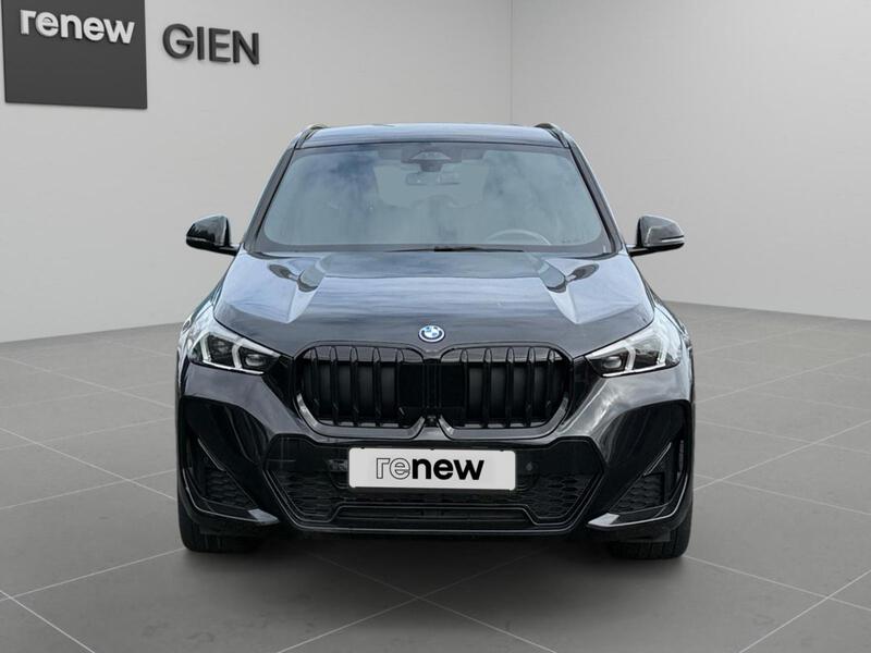 BMW X1 U11