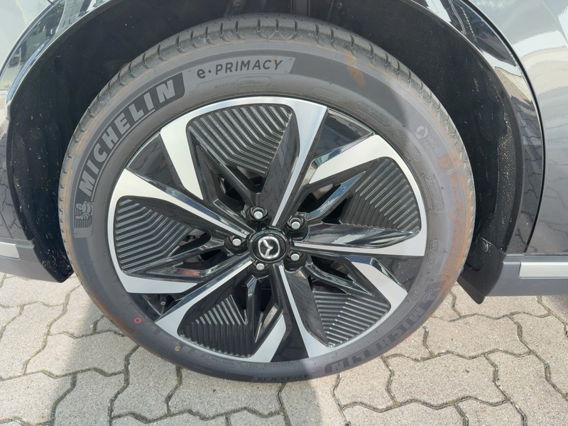 Mazda 6e