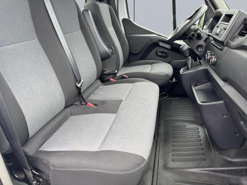 Renault Master Chassis Cabine