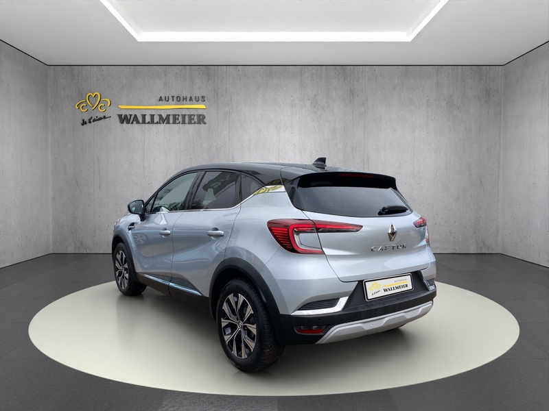 Fahrzeugabbildung Captur Techno TCe 140 Bild 7 von 15