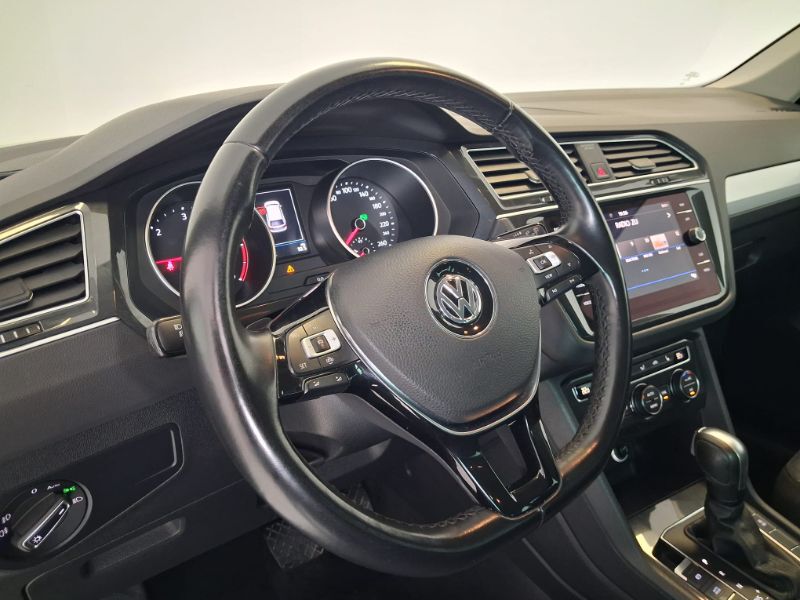 VOLKSWAGEN Tiguan 2020 — imagine 12