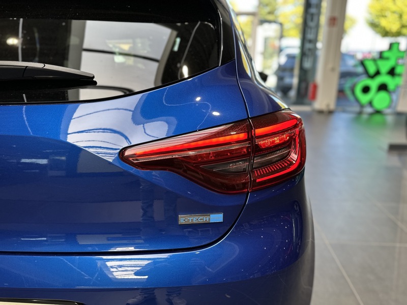 Fahrzeugabbildung Clio R.S. LINE E-TECH 145 Bild 21 von 50