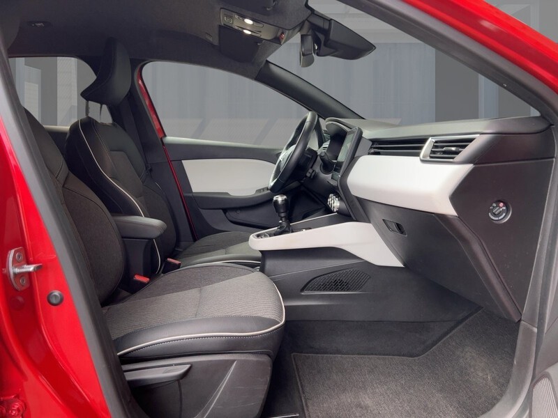 Fahrzeugabbildung Clio Apple CarPlay Rückfahrkamera Bild 8 von 23