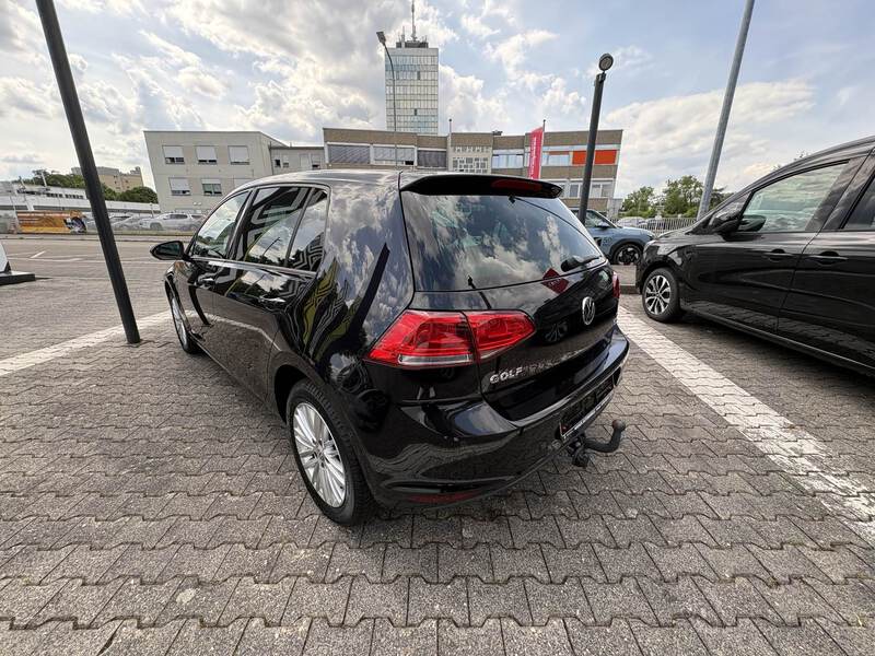 VW Golf