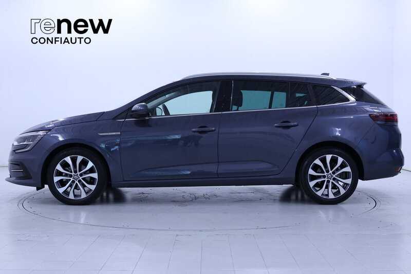 RENAULT Megane Megane Sport Tourer — photo 2