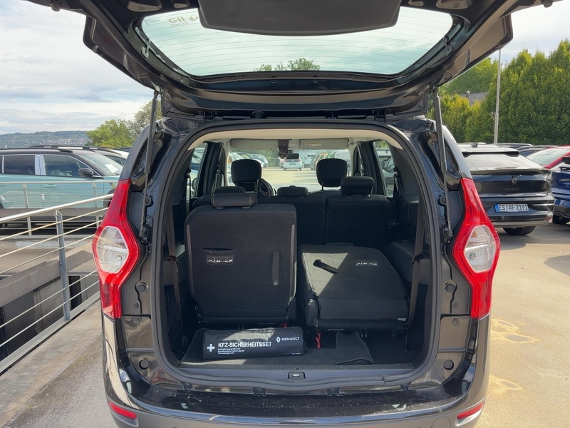Fahrzeugabbildung Lodgy Stepway SCe 100 7-Sitzer Bild 12 von 15