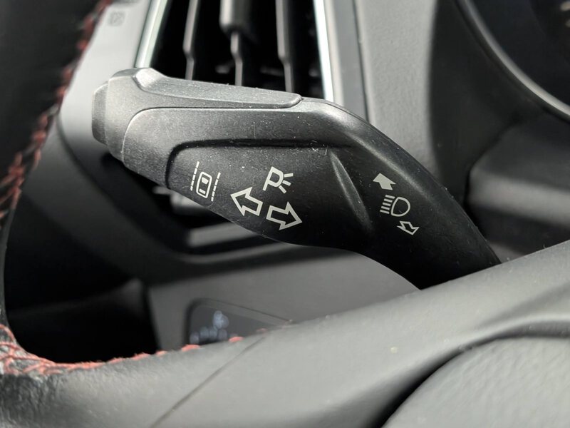 Fahrzeugabbildung Kuga 1.5 EcoBoost ST-Line Sony Keyfree Bild 37 von 44