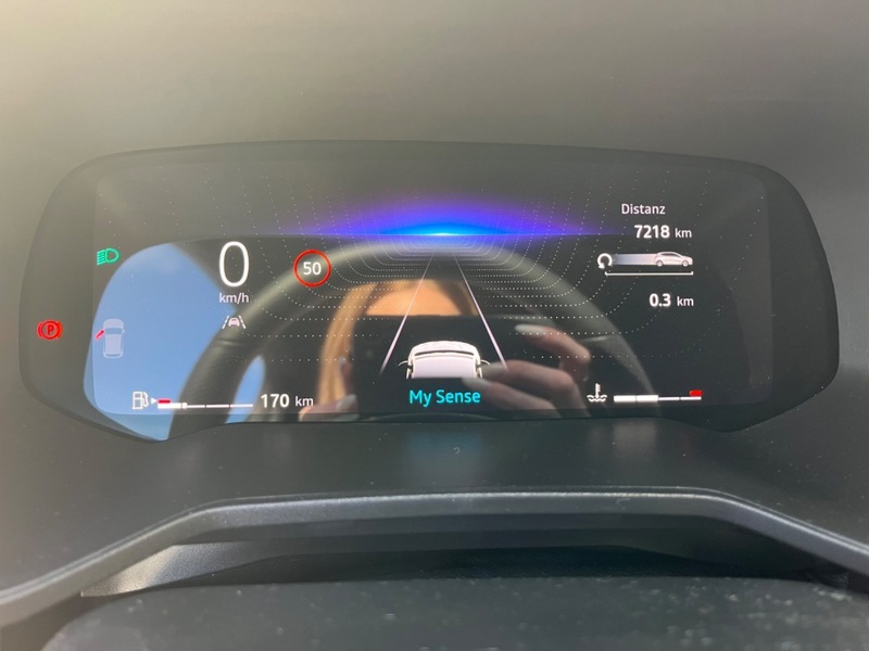 Fahrzeugabbildung Clio +Tempomat+Sitzheizung+ Bild 32 von 44