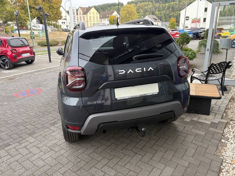 Fahrzeugabbildung Duster II (12.2017->) Journey+ Bild 6 von 11