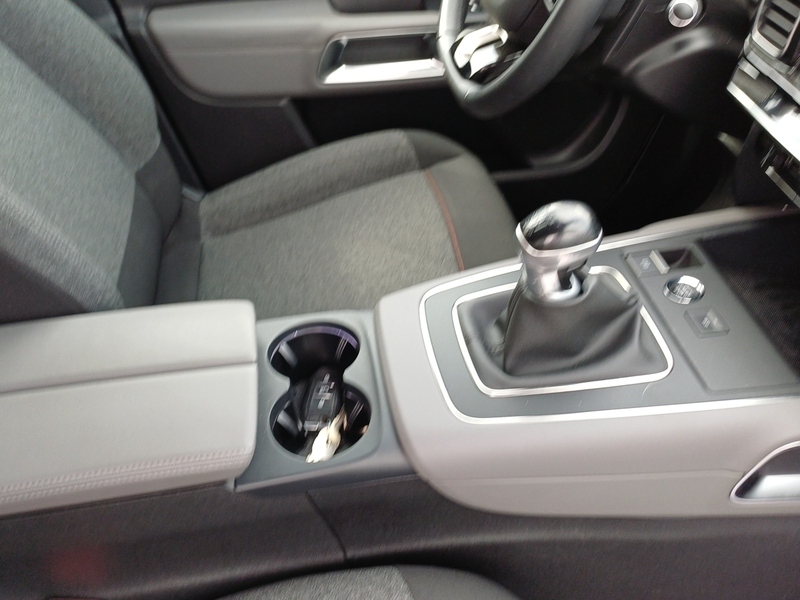 Fahrzeugabbildung C5 Aircross Start Bild 15 von 16