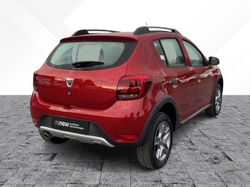 Fahrzeugabbildung Sandero Stepway Prestige TCe 100 Bild 4 von 19