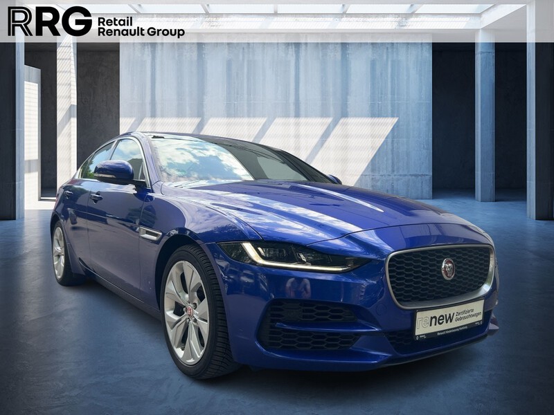 Jaguar XE