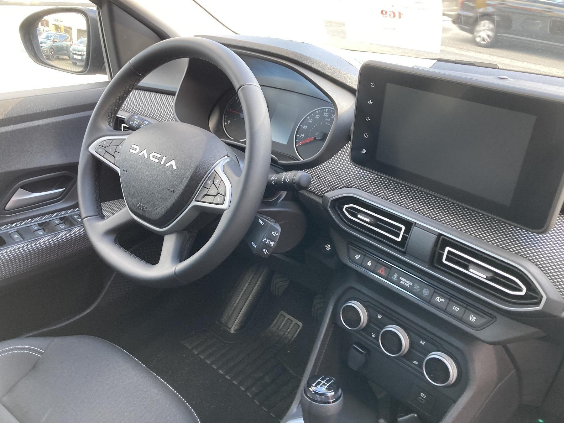 Dacia Sandero – Bild 9