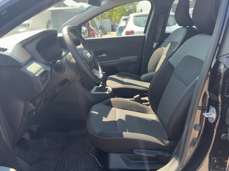 Fahrzeugabbildung Sandero Stepway Extreme TCe 110 Bild 12 von 26