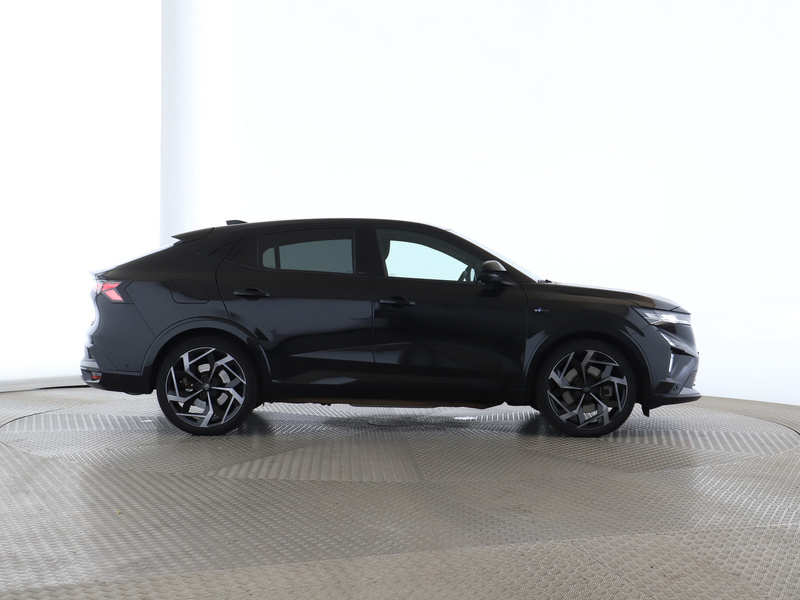 Fahrzeugabbildung Rafale 1.2 E-TECH Plug-in Hybrid 300 Atelier Alpin Bild 20 von 30