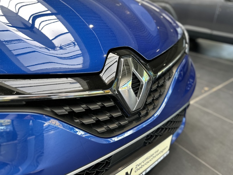 Fahrzeugabbildung Clio R.S. LINE E-TECH 145 Bild 7 von 50