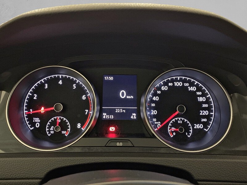 Volkswagen Golf VII