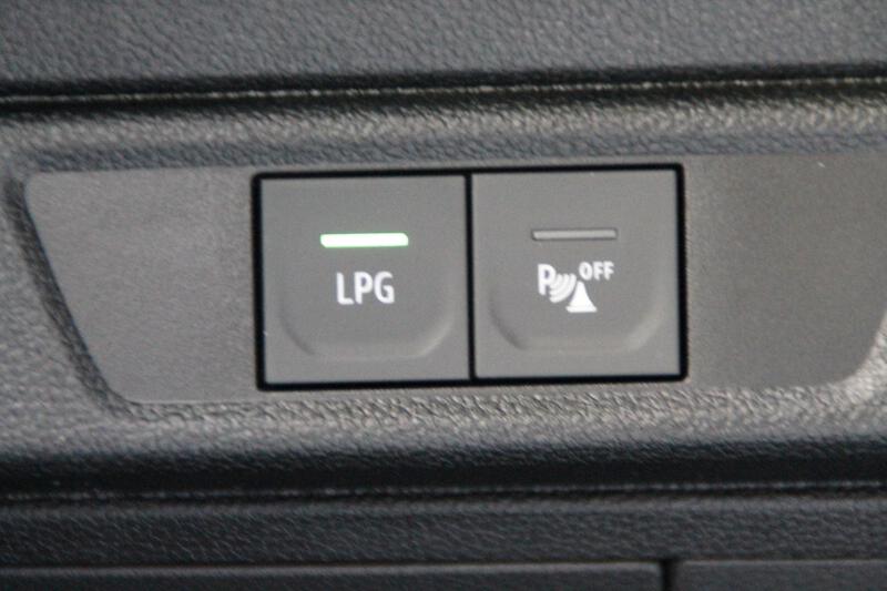 Fahrzeugabbildung Sandero III Comfort TCe 100 ECO-G Bild 16 von 27