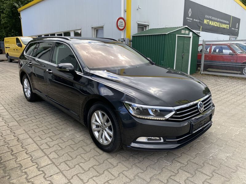 VW Passat Variant