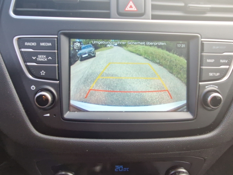 Fahrzeugabbildung i20 1.0 Advantage + (101PS) Bild 14 von 16