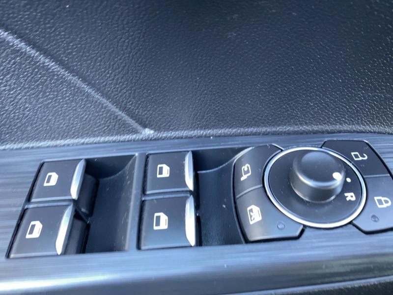 Fahrzeugabbildung Kuga Cool & Connect 1.5L 150PS M6 FWD Bild 13 von 21